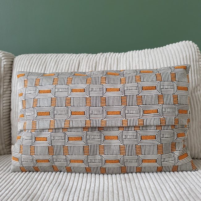Coussin Ours Pompon