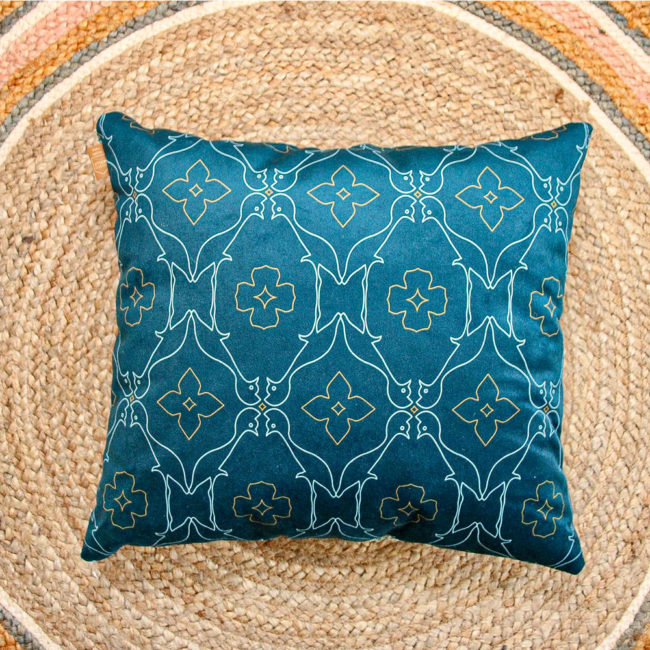 coussin-grue-bleu-3