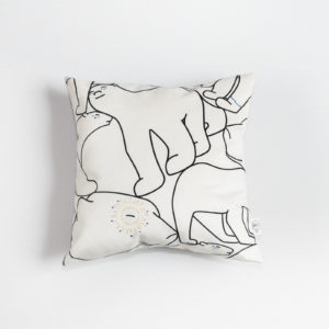 coussin-ours-brode-blanc-1