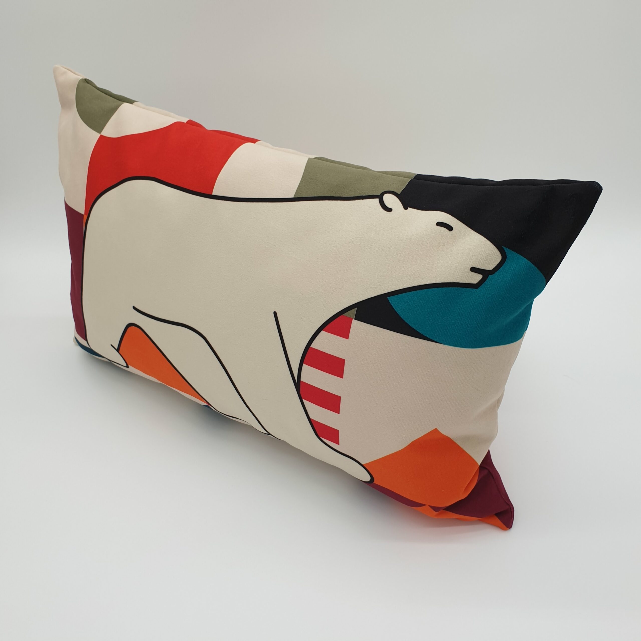 coussin bauhaus ours pompon