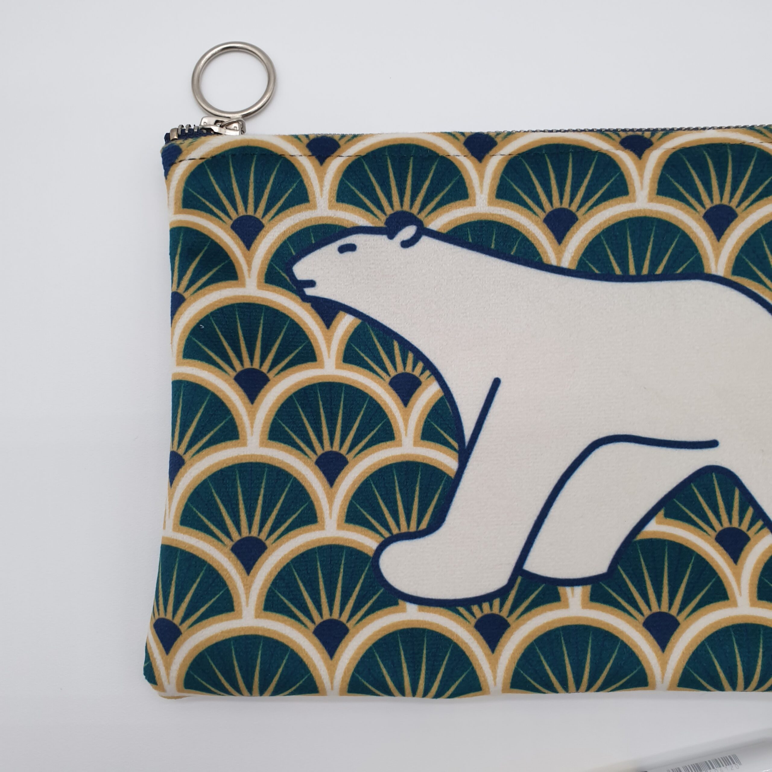 pochette zippée ours pompon